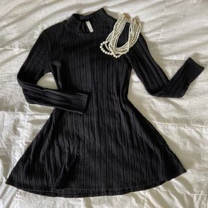 🌸 3 for $15 🌸 Long Sleeve Black Knit Top